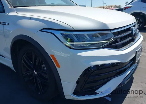 2022 Volkswagen Tiguan 2.0T Se R-Line Black из США, поврежденный, VIN 3VVCB7AX0NM124609